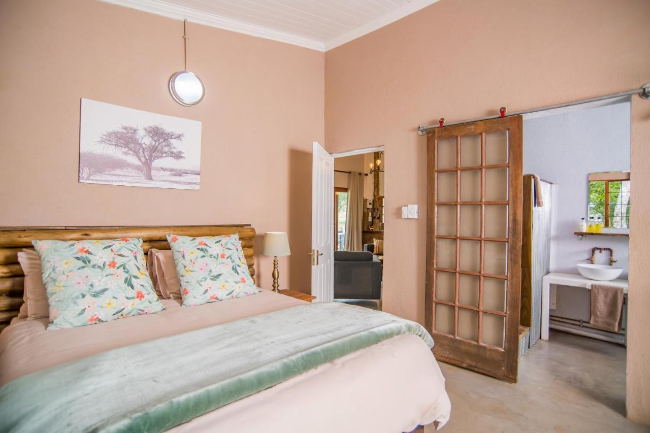 Caracal Lodge Alkmaar Екстер'єр фото