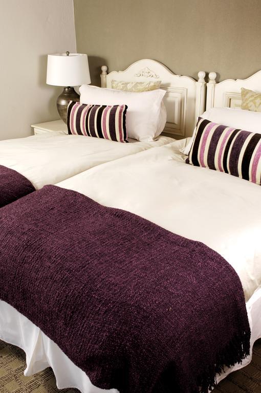 Caracal Lodge Alkmaar Екстер'єр фото
